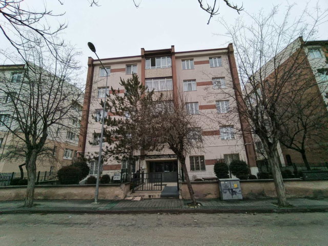 RE/MAX MOD'DAN ULAŞIMI RAHAT BOŞ SATILIK 2+1 DAİRE