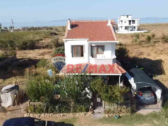 DENİZE SIFIR YAZ KIŞ TATİL KONFORUNDA VİLLA