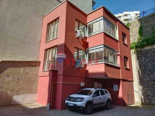 REMAX MEYDAN'DAN TANJANT'TA SİTEİÇİ EŞYALI 2+1 MÜSTAKİL DUBLEKS!