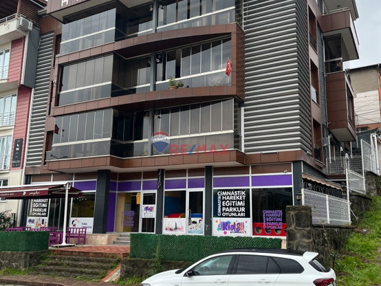 REMAX MAXİMUM'DAN DEĞİRMENDEREDE GENİŞ 3+1 DAİRE
