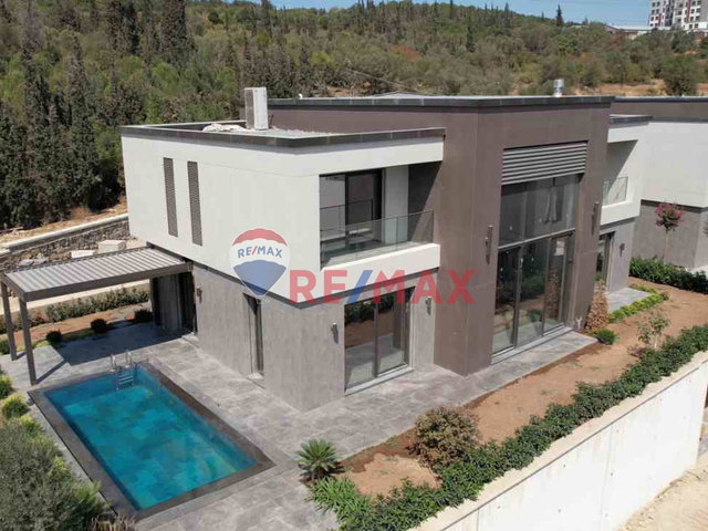 KOCAELİ DİLOVASI’NDA LÜX SİTE İÇERİSİNDE SATILIK SIFIR DUBLEKS VİLLA