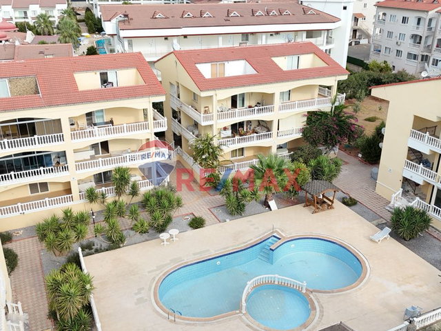 AKBÜK MERKEZDE HAVUZLU SİTEDE KÖŞE BAŞI 2+1 DAİRE
