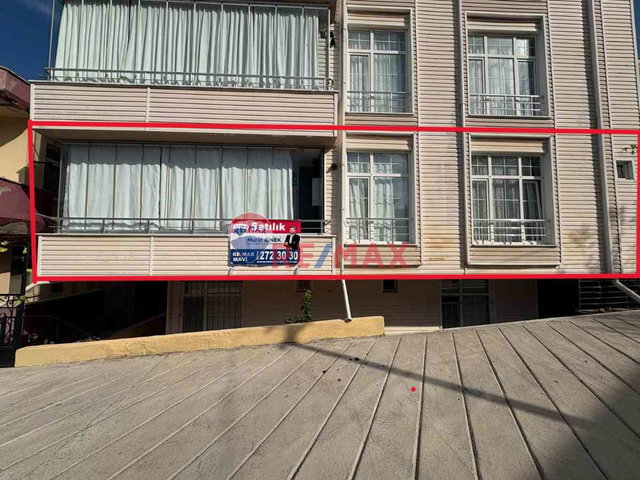 AZIZIYEDE SAHILE 1DK UZAKLIKTA 2+1 FERAH DAIRE CAM BALKONLU