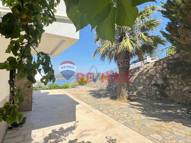 MORDOĞAN AR-KO SITESINDE DENIZ MANZARALI SEZONLUK KIRALIK VILLA