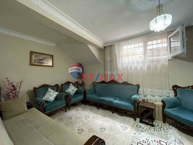 NAMIK KEMAL'DE GENİŞ BAHÇELİ 3+1 FIRSAT DAİRE!