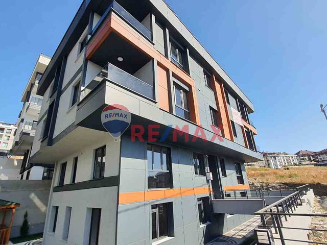 BEYLİKDÜZÜ KAVAKLI SIFIR PROJEDE  SATILIK 2+1 DAİRELER