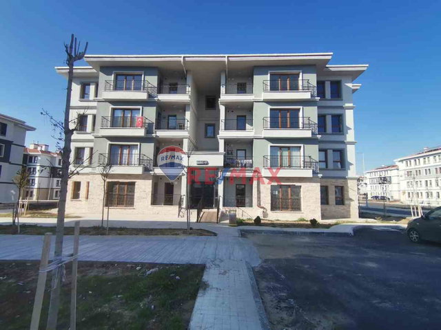 REMAX LAND DEN MUHITTIN TOKIDE 2+1 SATILIK BORÇSUZ DAIRE