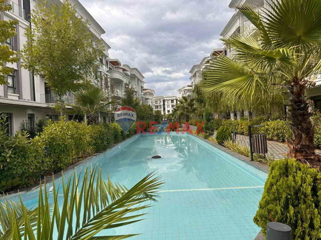 KARTEPE ZERAY MAHAL’DE MODERN ARAKAT 3+1 SATILIK DAIRE