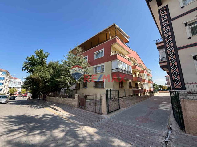 MALAZGİRT'TE SATILIK KREDİYE UYGUN BOŞ 3+1 DAİRE