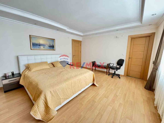 REMAX PRO2 PINAR'DAN CENNET MAH E5 YANI SATILIK ALÇAK KATLI BİNADA 3+1
