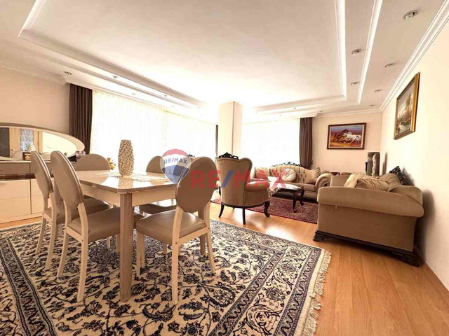 REMAX PRO2 PINAR'DAN CENNET MAH E5 YANI SATILIK ALÇAK KATLI BİNADA 3+1