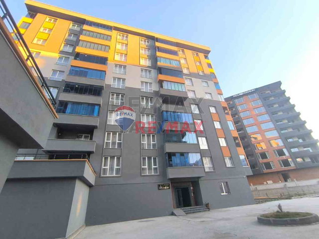 RE/MAX LACİVERT'TEN YILDIZKENT'TE SATILIK LÜKS 4+1 DAİRE