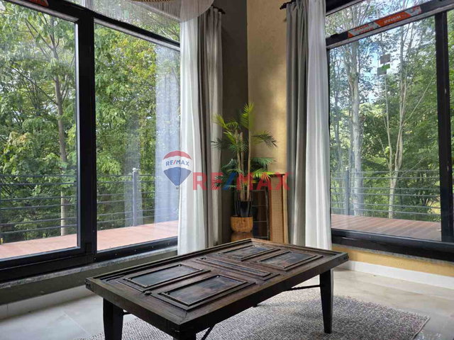 ISTANBUL UN ARKA BAHÇESINDE KOCAELI DE CENNETIN KALBINDE SATILIK VILLA