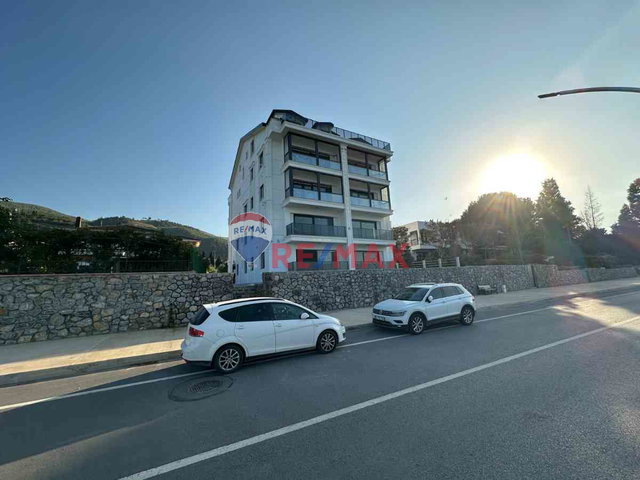 KOCAELİ KARAMÜRSEL EREĞLI SAHIL CADDESİNDE DENIZE SIFIR KIRALIK 2+1 DAIRE