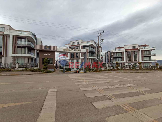 BAŞİSKELE ZERAYKENTTE 2+1 DUBLEX SİTE İÇİ SATILIK DAİRE
