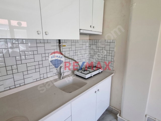 ÇARŞI MERKEZ ASARCIKLI CADDESİNDE İÇİ YENİLENMİŞ 1+1 KİRALIK DAİRE