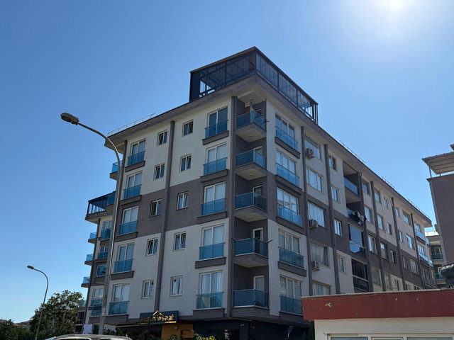 TUZLADA SİTE İÇİNDE İSKANLI TERASLI KAT MÜLKİYETLİ 4+1 DUBLEKS SATILIK DAİRE