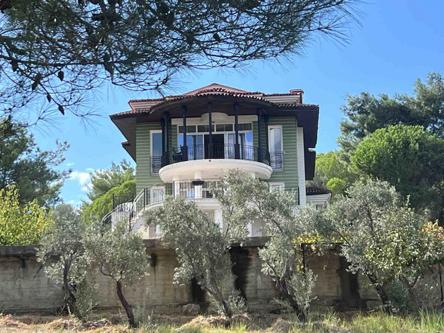 URLA KUŞÇULARDA 2483 M² ARSA PAYINA SAHIP, 400 M² 6+2 MÜSTAKIL