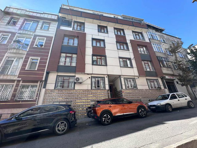 BAYRAMPAŞA ALTINTEPSİ 3+2 BOŞ TERAS&2KLİMA&ASANSÖR GENİŞMUTFAKLI