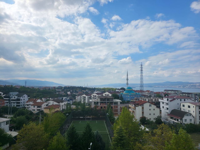 BAŞİSKELE YEŞİLYURT'TA,4+1 BAHÇE KATI, SÜPER LÜKS SIFIR DAİRE