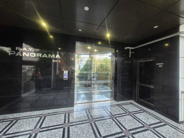 KARABAĞLAR'DA SİTE İÇİNDE LÜKS 176M2 , 3+1 SATILIK DAİRE