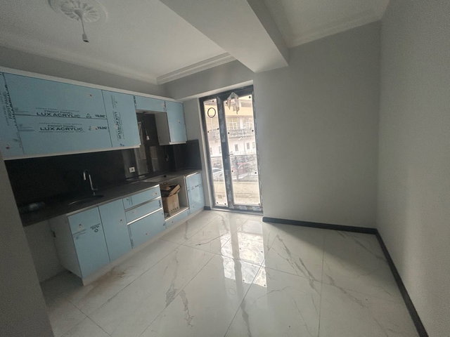 İZMİT KADIKÖY MAHALLESİNDE SIFIR SATILIK 3+1 ARAKAT DAİRE