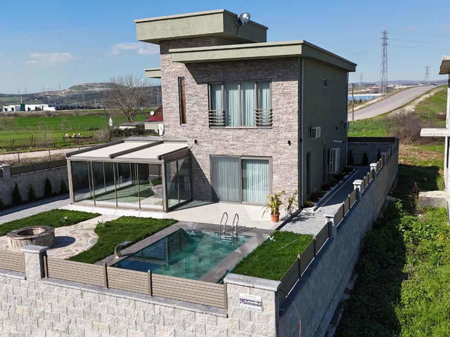 KARTEPE UZUNBEY MAHALLESİ SATILIK MÜSTAKİL VİLLA