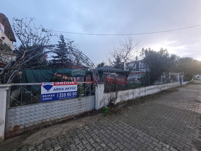 DENIZE 200MT! MÜSTAKIL EV & İMAR AVANTAJLI ARSA % ÇIFT TAPU!
