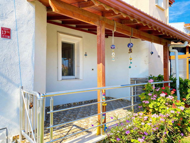 KÜÇÜKKÖY SARIMSAKLI'DA DENİZE YAKIN 3+1 SATILIK İKİZ VİLLA