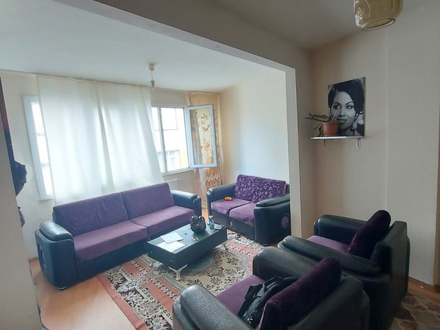 FATİH YEKTA EFENDİ SOKAK'TA 2+1 MASRAFSIZ SATILIK DAİRE