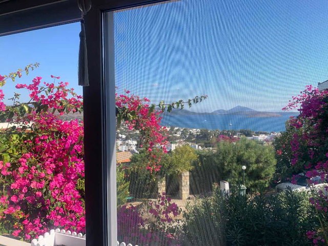 BODRUM YAHŞİ   DE BULUNUN YEŞİLYURTLULAR SİTESİNDE DUBLEKS VİLLA