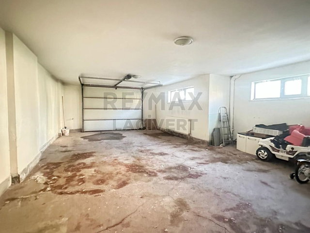 RE/MAX LACİVERT'TEN DADAŞKENT'TE SATILIK 5+1 VİLLA