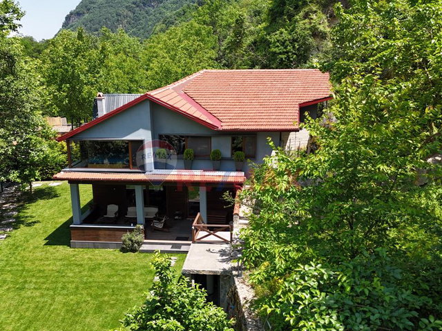 SAPANCA ŞÜKRİYE’DE DOĞA İÇİNDE SATILIK MÜSTAKİL VİLLA