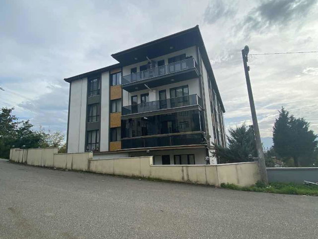 REMAX DİADAN DÜZCE ÜNİVERSİTE BÖLGESİNDE SATILIK 1+1 DAİRE