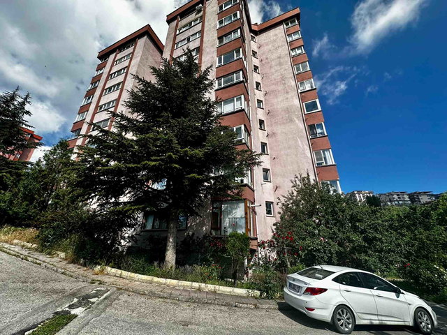 ÇANKAYA TÜRKOP SİTESİ ARA KAT MANZARALI KİRALIK 3+1 DAİRE