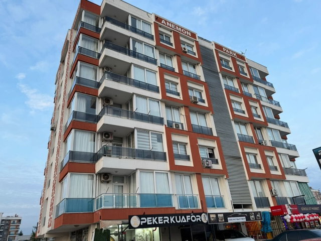 GÖKSU’DA AYRI MUTFAKLI ARA KAT HAVUZLU SİTE İÇİ SATILIK DAİRE
