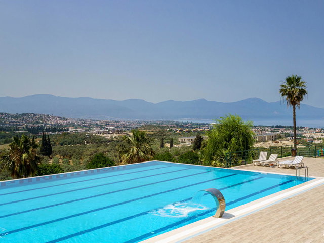 KUŞADASI EVİZ VISTA PANAROMA SİTESİNDE FULL EŞYALI 3+1 DAİRE