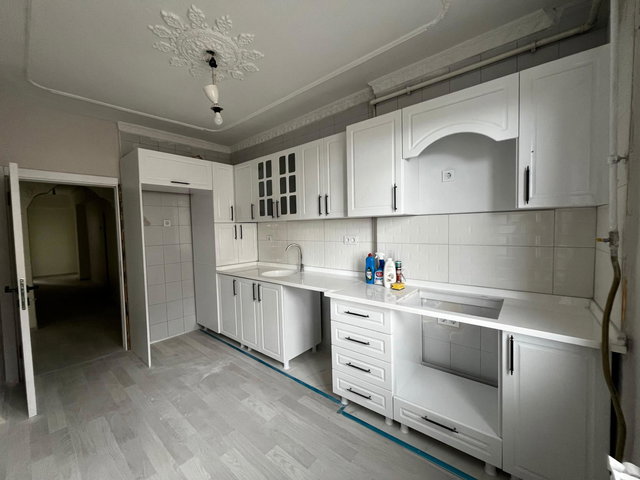 REMAX İLKE'DEN KURT DERESİ'NDE 3+1 FULL YAPILI KİRALIK DAİRE