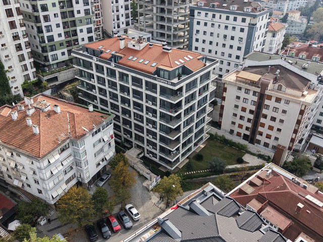 EMİRHAN CADDESİ LOZANNA HATIRA EVLERİ ÖN CEPHE BALKONLU 2+1