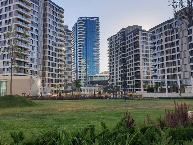 BAŞKENT EMLAK KONUTLARI'NDA, VADİ MANZARLI, 4+1 KİRALIK DAİRE