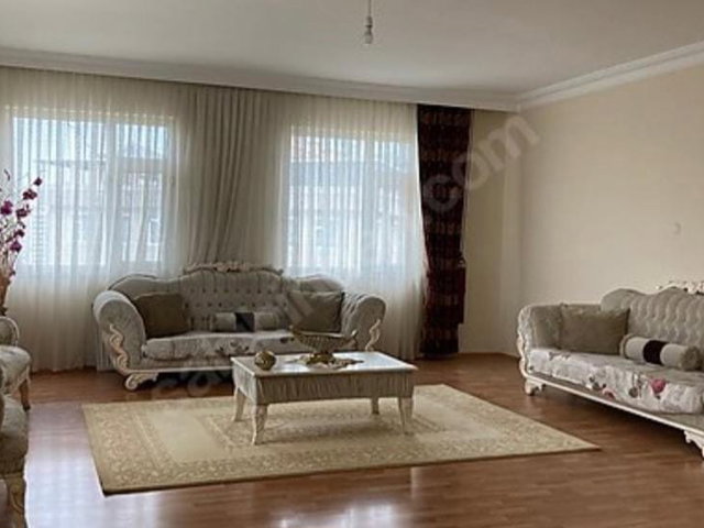 BEYLİDÜZÜ BARIŞ'DA KISA KATLIDA 5+2 280 M2 SATILIK DUBLEX DAİRE