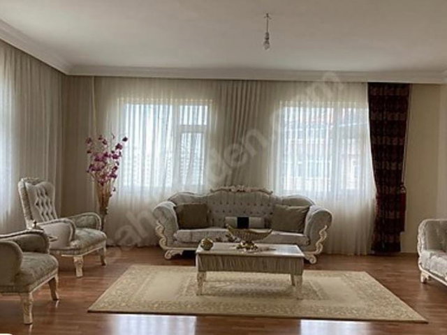 BEYLİDÜZÜ BARIŞ'DA KISA KATLIDA 5+2 280 M2 SATILIK DUBLEX DAİRE