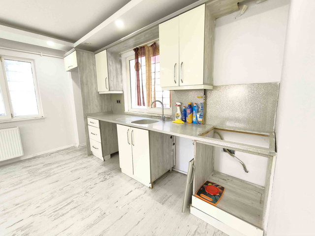 PELİTKÖY TRAMWAY DURAĞINA 30 METRE MESAFEDE 2+1 DAİRE
