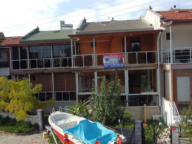 RE/MAX İNCİ'DEN AVCILAR MAH. DENİZE SIFIR SATILIK MÜSTAKİL EV