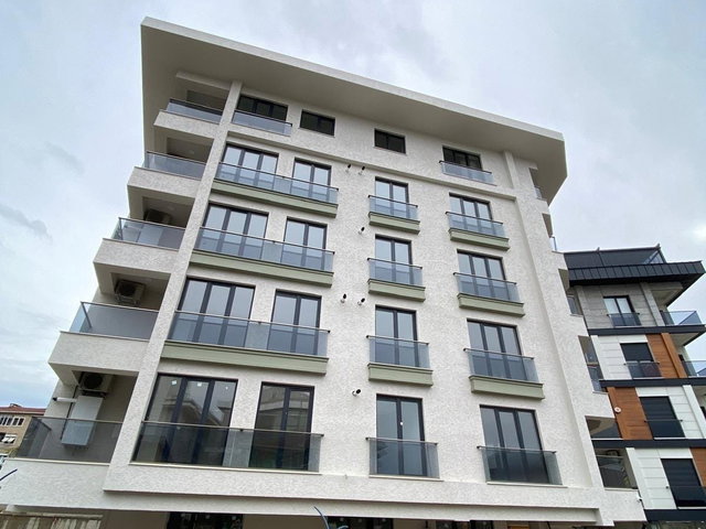 ÜSKÜDAR BAHÇELİEVLER 'DE FULL EŞYALI ARA KAT  1+1 KİRALIK DAİRE