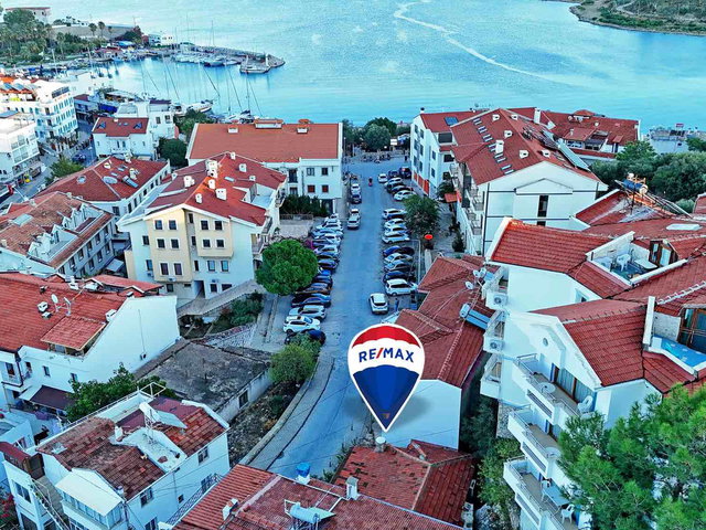 DATÇA MERKEZDE 2+1 SATILIK GIRIŞ KAT DAIRE TAŞLIK PLAJINA 150 MT