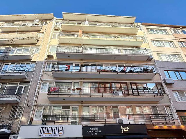 ŞAİR NEDİM CADDE ÜZERİ, GENİŞ KULLANIM ALANLI 3+1 SATILIK DAİRE