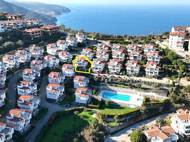 REMAX BEYAZ MUDANYA YILDIZTEPE’DE DENİZ MANZARALI, LÜKS 4+2 MÜSTAKİL VİLLA
