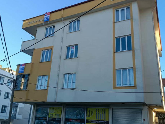 ARNAVUTKÖY ÖMERLI MAHALLESINDE 3+1 KIRALIK DAIRE