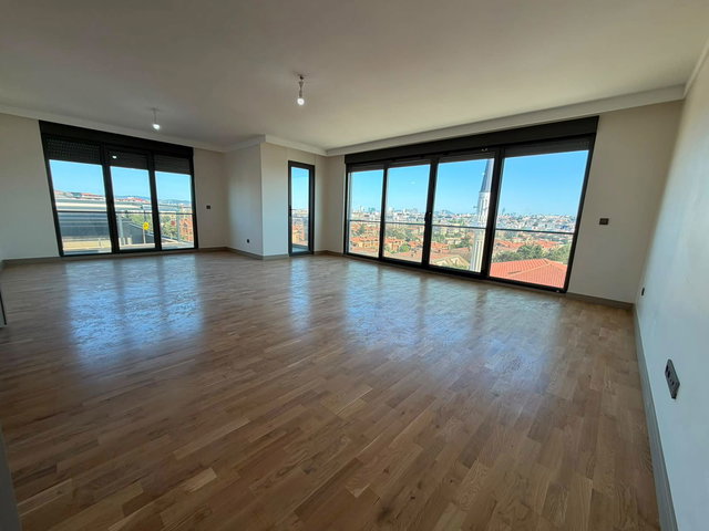 ÜSKÜDAR ÇENGELKÖYÜN EN PRESTİJLİ SİTESİ VERA PROJESİNDE 5+1 DUBLEKS DAİRE